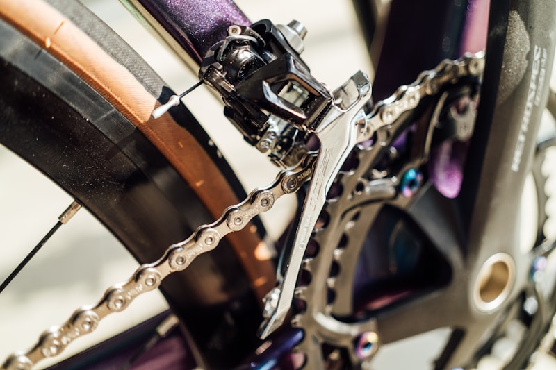 Kettenantrieb vs. Riemenantrieb – welches Antriebssystem passt besser zu dir? – VeloQuick Blog Zürich